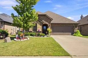 154 Lipan St, Greenville, TX 75402 - Photo 3