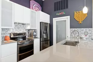 2502 Live Oak St, Dallas, TX 75204 - Photo 9
