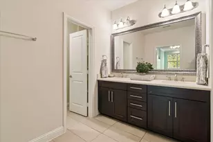 559 W Royal Ln, Irving, TX 75039 - Photo 27