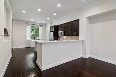 559 W Royal Lane, Irving, TX 75039 - Photo 13