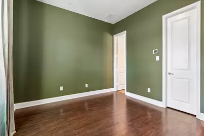 559 W Royal Lane, Irving, TX 75039 - Photo 29