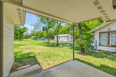 828 Indiana Street, Graham, TX 76450 - Photo 23
