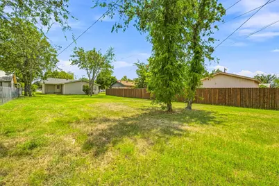 828 Indiana Street, Graham, TX 76450 - Photo 25