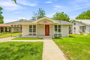 828 Indiana St, Graham, TX 76450 - Photo 1