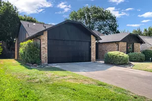 2608 Sprucewood Ln, Euless, TX 76039 - Photo 3