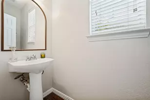 310 Conroe Cir, Argyle, TX 76226 - Photo 5
