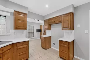 4431 Silverthorn Dr, Mesquite, TX 75150 - Photo 11
