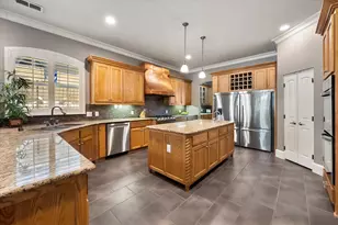 3001 Sunray Valley Ct, Arlington, TX 76012 - Photo 11