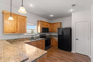 210 Lasso Cir, Mabank, TX 75143 - Photo 11