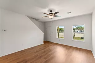 210 Lasso Cir, Mabank, TX 75143 - Photo 7