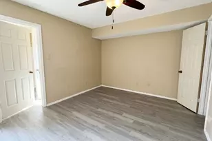 9811 Walnut St, Dallas, TX 75243 - Photo 9