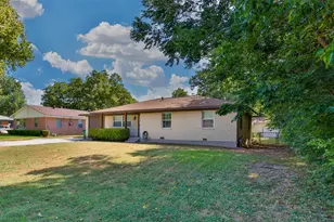 1634 Old Denton Rd, Gainesville, TX 76240 - Photo 1