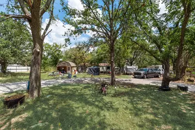 139 Rommel Court, Springtown, TX 76082 - Photo 9