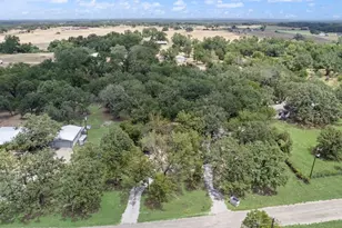 139 Rommel Ct, Springtown, TX 76082 - Photo 1