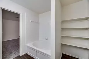 2946 Midbury Dr, Lancaster, TX 75134 - Photo 15