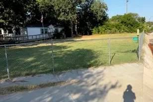 4004 Curry Rd, Arlington, TX 76001 - Photo 1