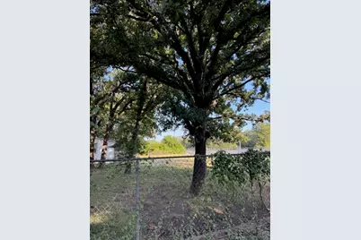4004 Curry Road #A, Arlington, TX 76001 - Photo 17