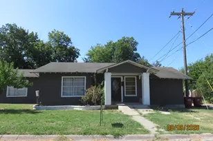 315 Maple St, Farmersville, TX 75442 - Photo 1
