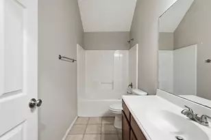 4203 Lucy Ln, Arlington, TX 76016 - Photo 33