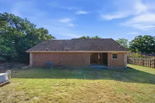 328 Silver Ln, Azle, TX 76020 - Photo 35
