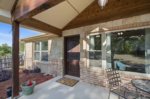 328 Silver Ln, Azle, TX 76020 - Photo 5
