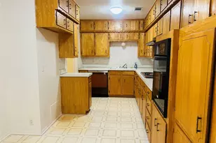 708 N Trinity St, Whitney, TX 76692 - Photo 9