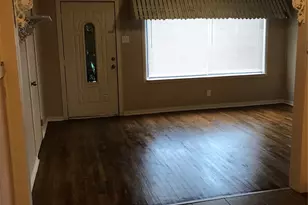 1910 N Travis St, Sherman, TX 75092 - Photo 5