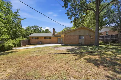 417 Lakeside Drive, Irving, TX 75062 - Photo 37