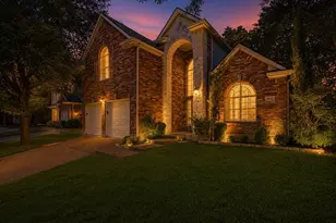 9028 Clearhurst Dr, Dallas, TX 75238 - Photo 1