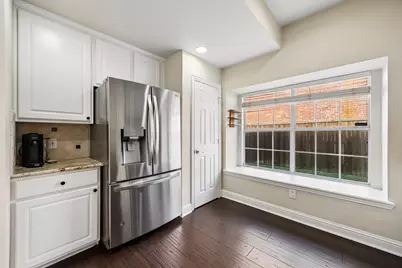 9028 Clearhurst Drive, Dallas, TX 75238 - Photo 11