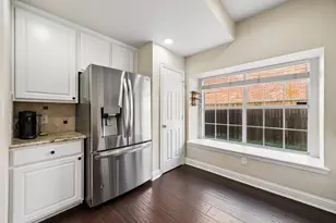 9028 Clearhurst Dr, Dallas, TX 75238 - Photo 11