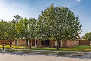 1814 Sandra Dr, Sherman, TX 75092 - Photo 3