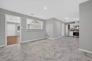900 NW 11th St, Mineral Wells, TX 76067 - Photo 15