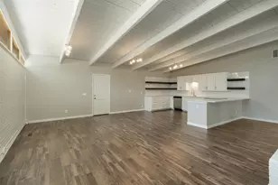 502 W Texas Ave, Iowa Park, TX 76367 - Photo 9