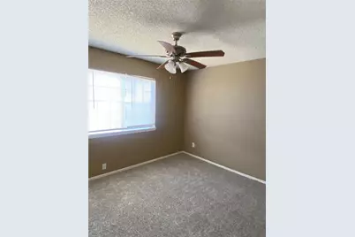 4370 Ashley Lane, Grand Prairie, TX 75052 - Photo 11