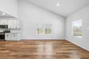 10105 Lakemont Dr, Fort Worth, TX 76131 - Photo 13