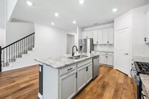 10105 Lakemont Dr, Fort Worth, TX 76131 - Photo 9