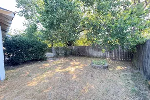 403 W Oak St, Decatur, TX 76234 - Photo 15