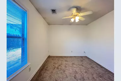 403 W Oak Street, Decatur, TX 76234 - Photo 13