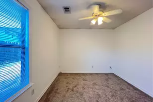 403 W Oak St, Decatur, TX 76234 - Photo 13