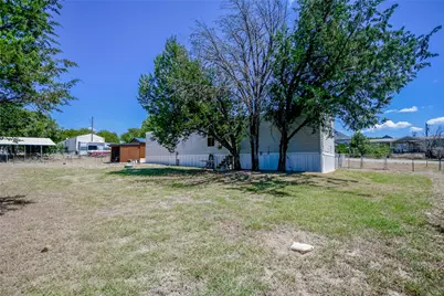 912 Pease River Drive, Granbury, TX 76048 - Photo 35