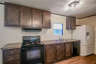 912 Pease River Dr, Granbury, TX 76048 - Photo 15