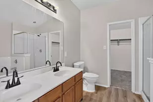 2427 Arroyo Springs Dr, Grand Prairie, TX 75052 - Photo 23