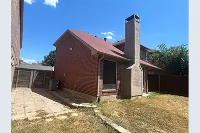 2114 Montclair Lane, Lewisville, TX 75067 - Photo 15