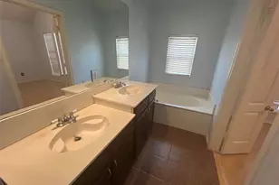 2114 Montclair Ln, Lewisville, TX 75067 - Photo 11