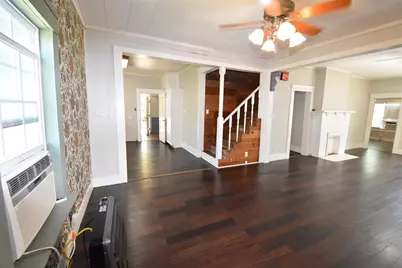 215 E 11th Street, Bonham, TX 75418 - Photo 25