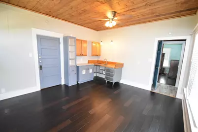 215 E 11th Street, Bonham, TX 75418 - Photo 27