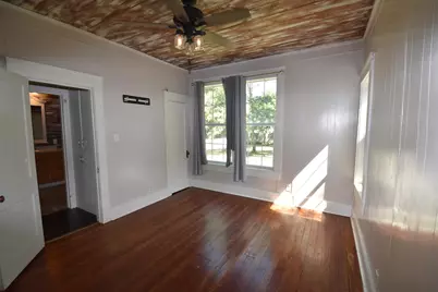 215 E 11th Street, Bonham, TX 75418 - Photo 9