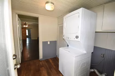 215 E 11th Street, Bonham, TX 75418 - Photo 13