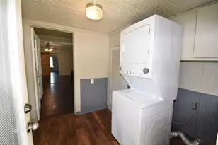 215 E 11th St, Bonham, TX 75418 - Photo 13
